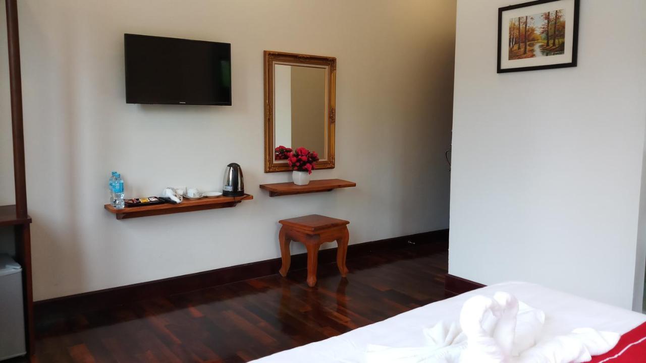 Villa Bouathong Hotels لوانغ برابانغ المظهر الخارجي الصورة