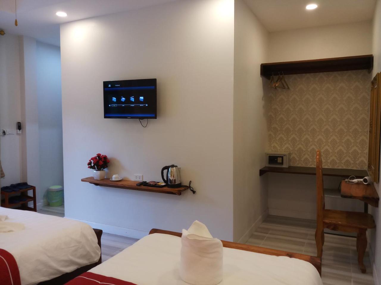 Villa Bouathong Hotels لوانغ برابانغ المظهر الخارجي الصورة